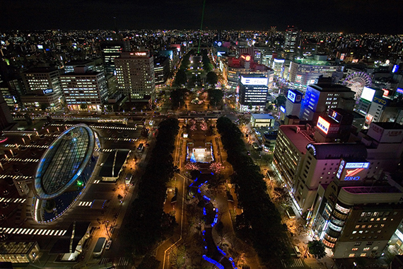 360°広がる名古屋の夜景